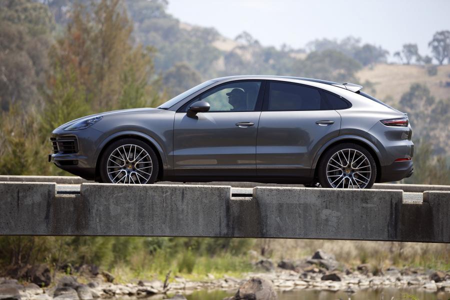  Porsche Cayenne S Coupe 2019 года  (AU) (фото 16 из 26)